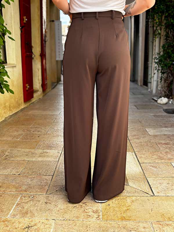PANTALON LARGE A PINCES MARRON – Image 2